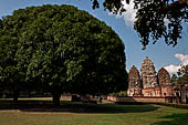 Thailand - Old Sukhothai - Wat Si Sawai. 